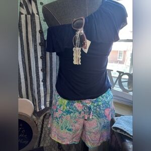 Lilly Pulitzer Navy and Floral Set
